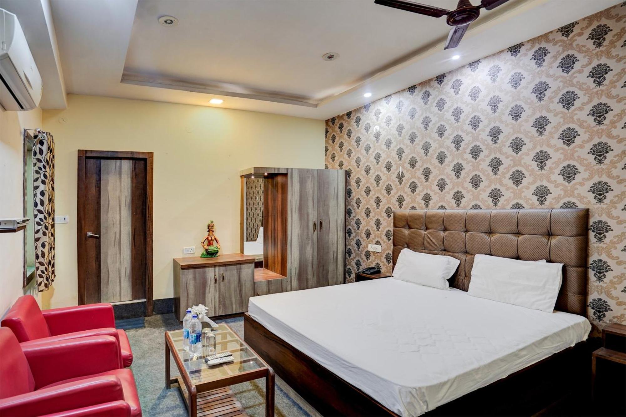 Hotel O Shyam Utsav Mirzāpur Extérieur photo