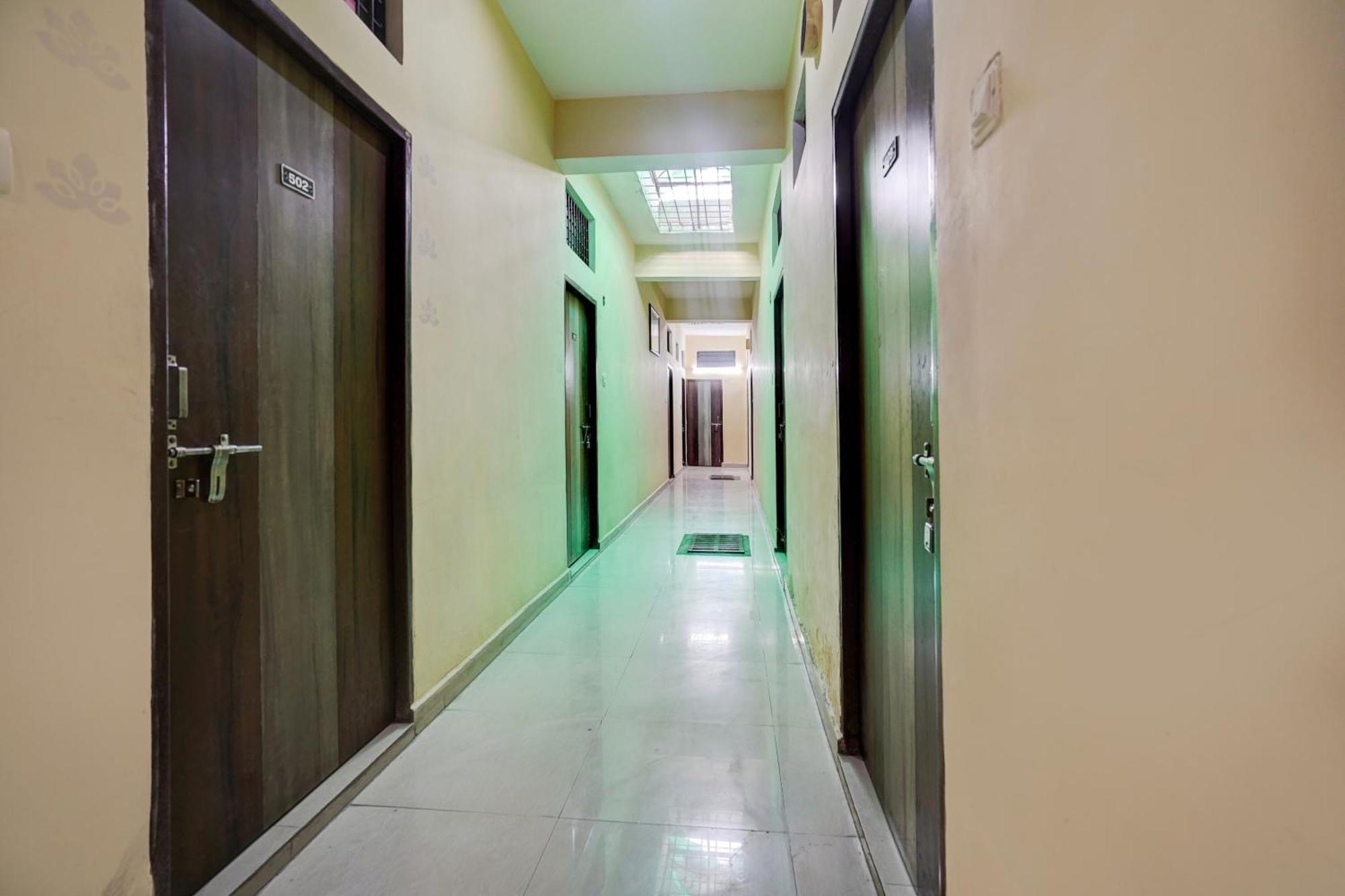 Hotel O Shyam Utsav Mirzāpur Extérieur photo
